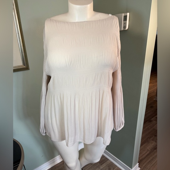 H&M Tops - 115. H&M Light Beige Long-Sleeve Peplum Tunic